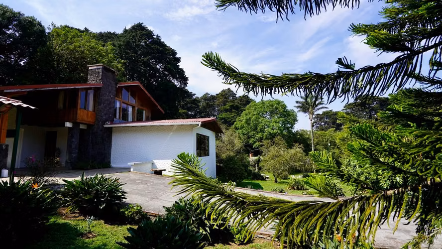 ALQUILER DE CASA EN LA MONTAÑA, AMUEBLADA, 4 HABITACIONES, EL TIROL SAN RAFAEL DE HEREDIA  - Imagen 2