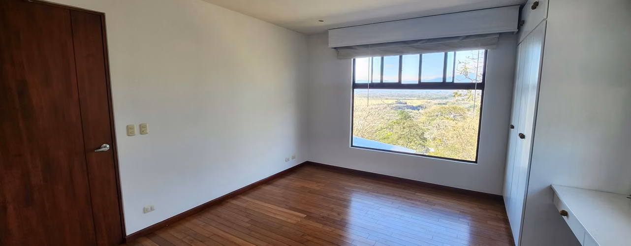 Venta Casa Brasil de Mora: Vista Panorámica, Privacidad y Amplio Jardín - Imagen 16