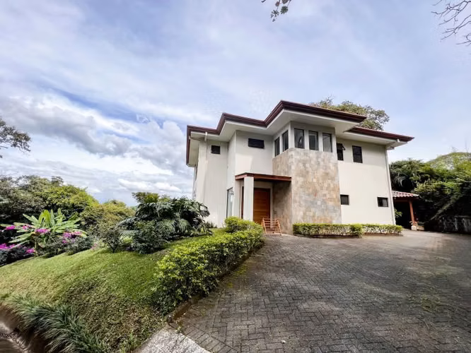 Venta Casa Brasil de Mora: Vista Panorámica, Privacidad y Amplio Jardín - Imagen 2