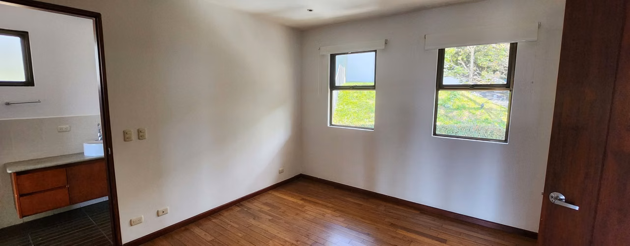 Venta Casa Brasil de Mora: Vista Panorámica, Privacidad y Amplio Jardín - Imagen 14