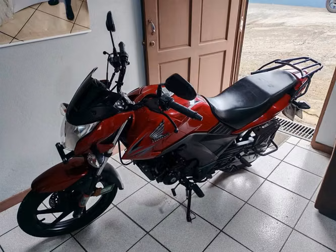 MOTOCICLETA HONDA CB UNICORN 160 – AÑO 2024 - Imagen 2