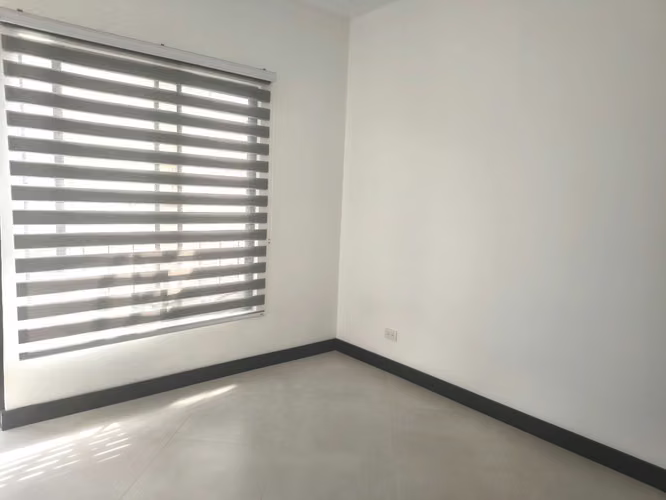 ALQUILER APARTAMENTO $ 1.300 POZOS NORTE (INCLUYE SERVICIOS) - Imagen 3
