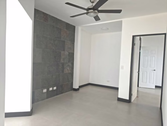 ALQUILER APARTAMENTO $ 1.300 POZOS NORTE (INCLUYE SERVICIOS) - Imagen 9