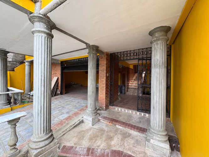 Venta propiedad para vivienda u oficinas, Sabanilla, Montes de Oca. AMO146 - Imagen 3