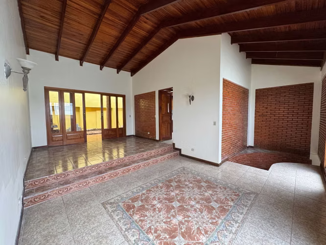 Alquiler propiedad para vivienda u oficinas, Sabanilla, Montes de Oca. AMO146 - Imagen 13