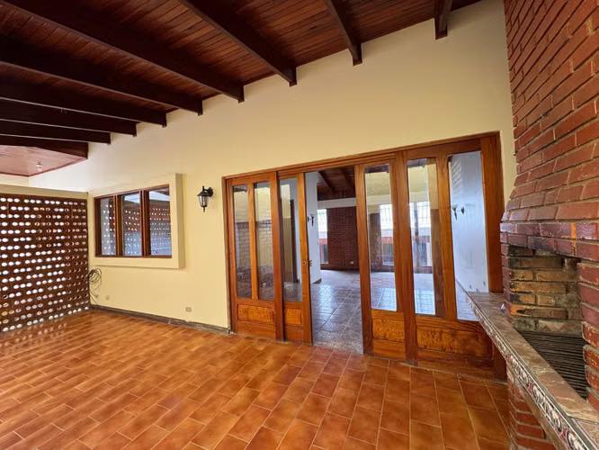 Alquiler propiedad para vivienda u oficinas, Sabanilla, Montes de Oca. AMO146 - Imagen 20