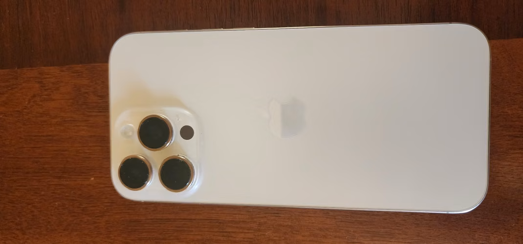 iPhone 16 Pro Max - Imagen 3