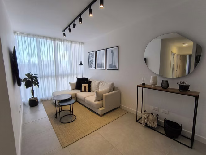 Alquiler apartamento amueblado, Monte Alto, piso 6. AC402