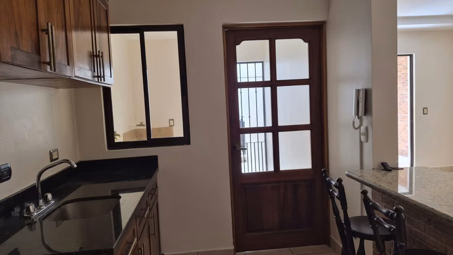 Casa de 3 Habitaciones en Alquiler – Lomas de Ayarco Sur, Curridabat - Imagen 7