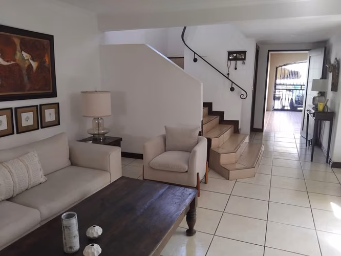 Cartago La Unión Tres Rios  Casa en Residencial Privado - Imagen 4