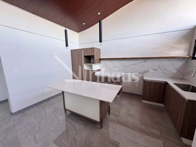  Se vende casa remodelada 100% con apartamento en Desamparados centro P.P - Imagen 4