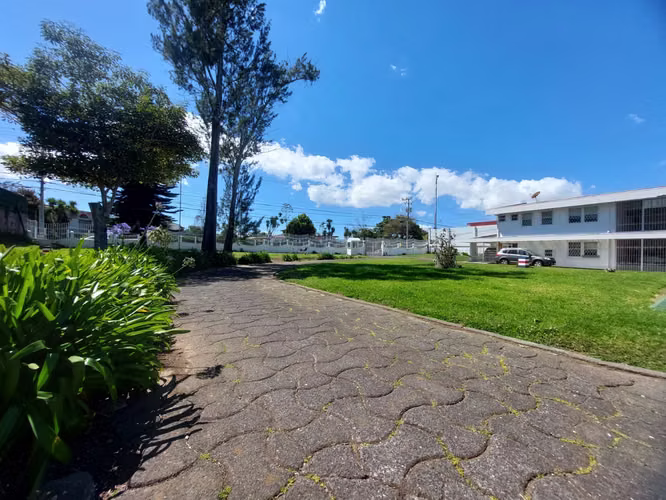 Venta.  4874 m2 sobre Vía Principal. Coronado, San José 