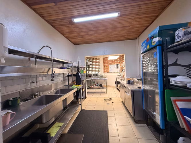 GRAN OPORTUNIDAD DE INVERSIÓN: RESTAURANTE POSICIONADO Y LLAVE EN MANO EN SANTO TOMÁS DE HEREDIA - Imagen 16