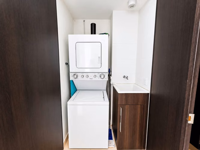 ALQUILER DE APARTAMENTO AMUEBLADO Y EQUIPADO, TORRE ROHRMOSER