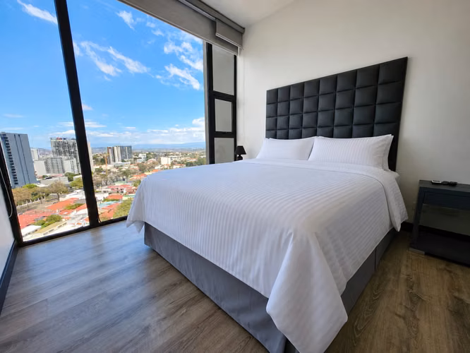 ALQUILER DE APARTAMENTO AMUEBLADO Y EQUIPADO, TORRE ROHRMOSER