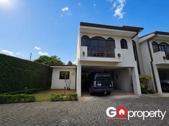 For sale in Pinares de Curridabat - 6107