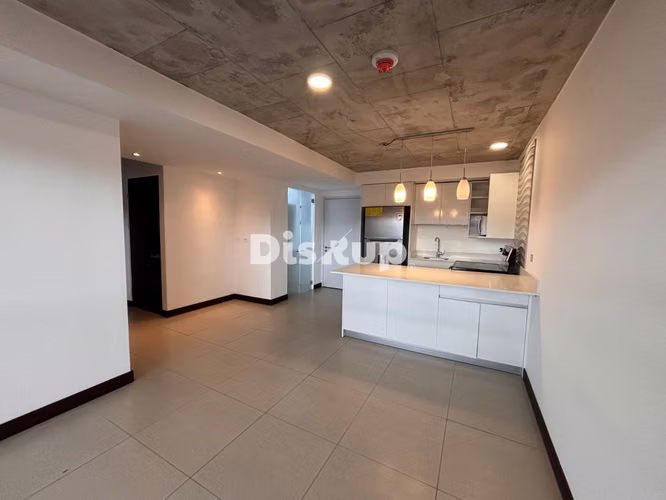 Alquiler de moderno apartamento de 2 hab. Condominio Khaya Curridabat