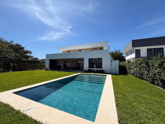 MODERNA CASA CON PISCINA EN VALLE DEL SOL - LINDORA - Imagen 12