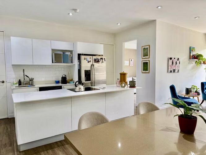 VENTA DE APARTAMENTO CON TERRAZA Y JARDÍN EN SAN RAFAEL DE ESCAZÚ - Imagen 7