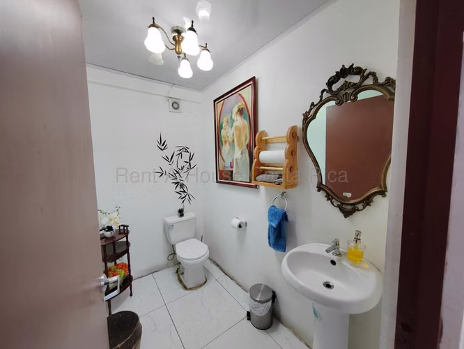Venta de Local Comercial en Goicoechea-Calle Blancos. 26-1985 - Imagen 4