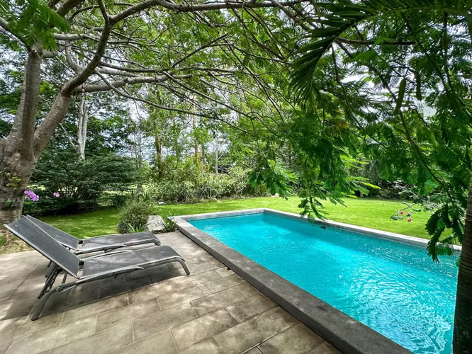 Casa en Valle del Sol con Vista al Golf y Piscina Privada