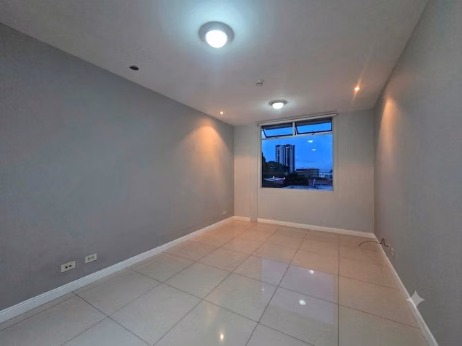 Comodo Apartamento con Excelente ubicación en Rohmoser - Imagen 3