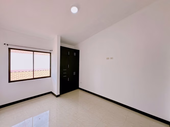 ALQUILER DE CASA EN CONDOMINIO - URUCA SAN JOSE CERCA HOSPITAL MEXICO
