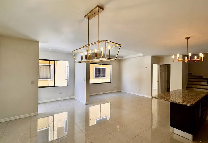 ALQUILER DE CASA EN CONDOMINIO - URUCA SAN JOSE  - Imagen 2