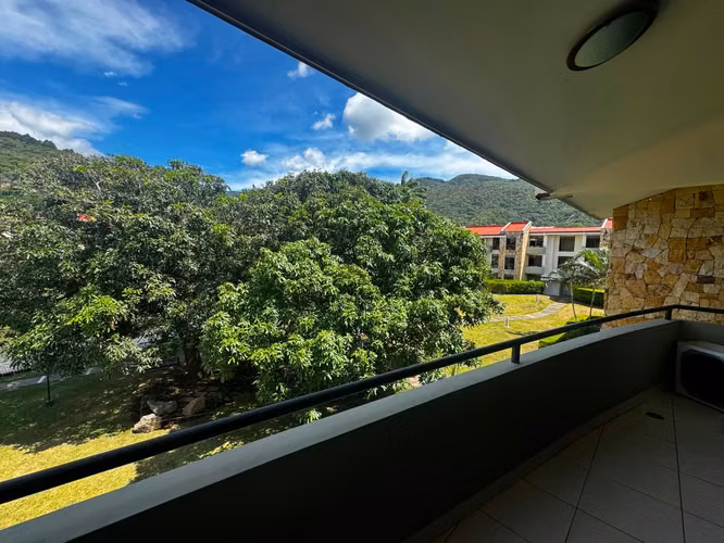 VENTA Y ALQUILER DE APARTAMENTO EN AVALON COUNTRY CON VISTA AL LAGO - Imagen 18