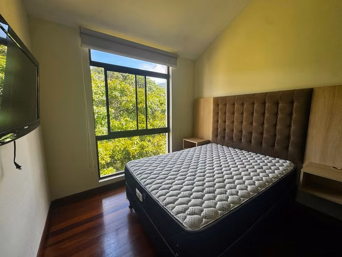 VENTA Y ALQUILER DE APARTAMENTO EN AVALON COUNTRY CON VISTA AL LAGO - Imagen 9
