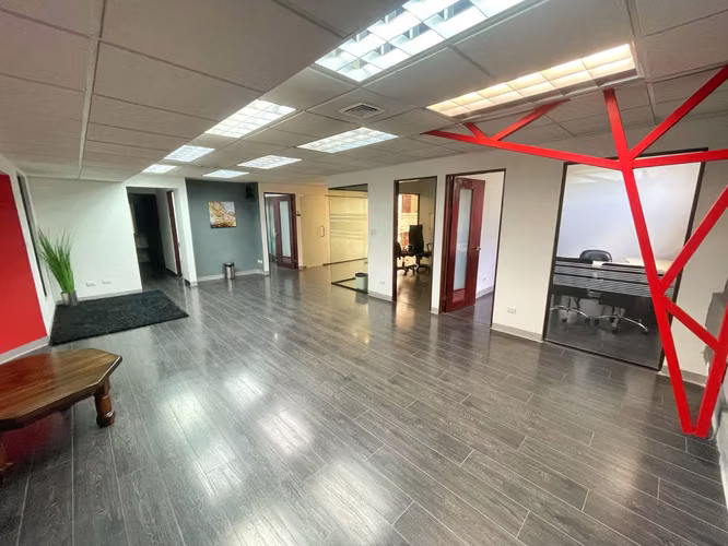 Edificio comercial en venta en Guachipelín, Escazú | INVERSIÓN! P632 - Imagen 9