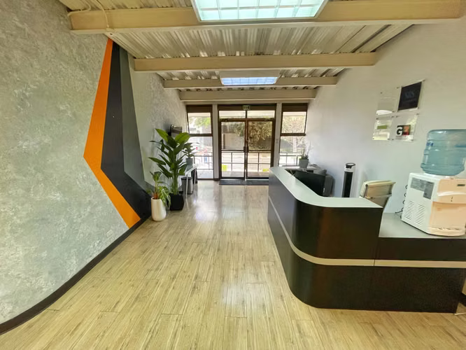 Commercial building for sale in Guachipelín, Escazu - 124; INVERSION! P632
