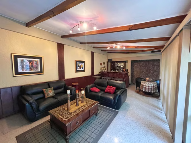 SE VENDE GRAN PROPIEDAD CON USO MIXTO EN LOS YOSES! P633 - Imagen 4