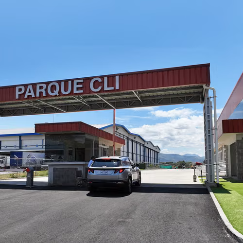 Ofibodegas en El Coyol con andén de carga y seguridad 24/7