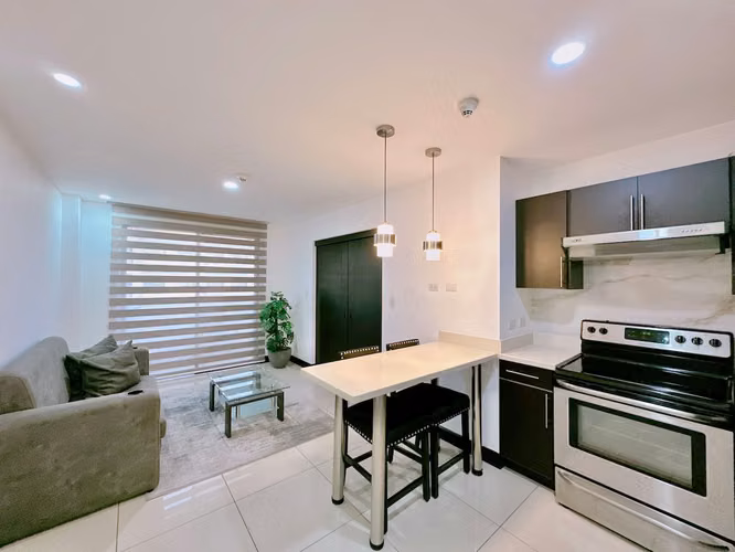 ALQUILER DE APARTAMENTO AMOBLADO EN SANTA ANA MONTESOL