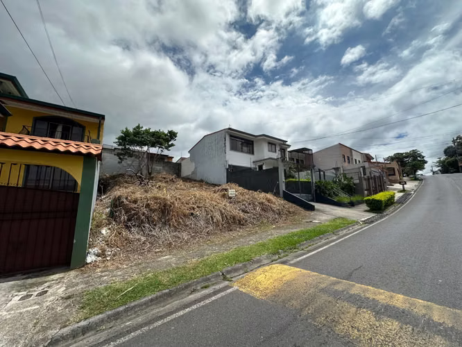 Venta de lote en Curridabat | 301 m2 | USO RESIDENCIAL | F 716 - Imagen 19