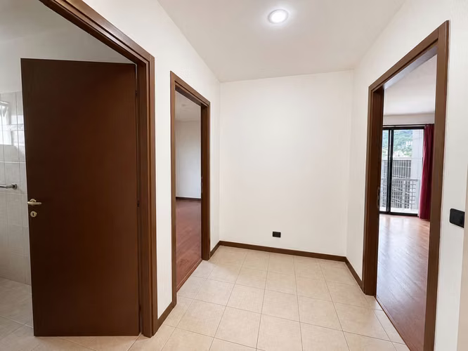 Apartamento cerca de Avenida Escazú | Alquiler o venta. P635 - Imagen 3