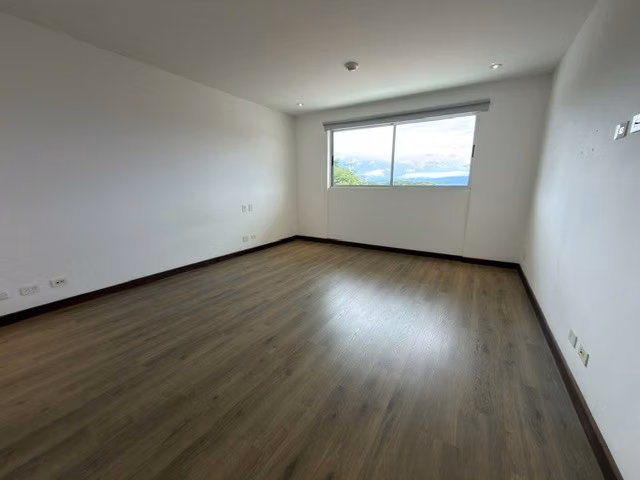 CONDOMINIO EN ESCAZÚ – EXCLUSIVIDAD, CONFORT Y VISTAS PRIVILEGIADAS - Imagen 11