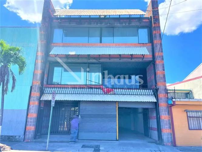 Venta de edificio comercial en Barrio Don Bosco - Imagen 4