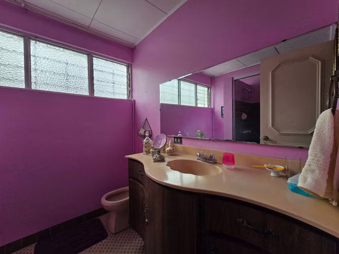 Casa Esquinera en Rohrmoser Nunciatura Ideal para Remodelar o Desarrollo de Apartamentos - Imagen 15