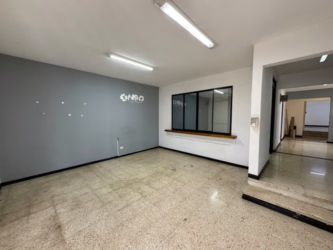 Se alquila Propiedad Comercial en Rohrmoser, San José. - Imagen 2