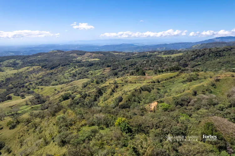 20850 - Refugio Vacacional de Montaña con Piscina y Vistas Panorámicas  - Imagen 4
