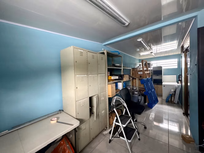 Se Alquila Edificio de Oficinas 324m² en Los Yoses Sur, Zapote | 6 Parqueos - Imagen 11