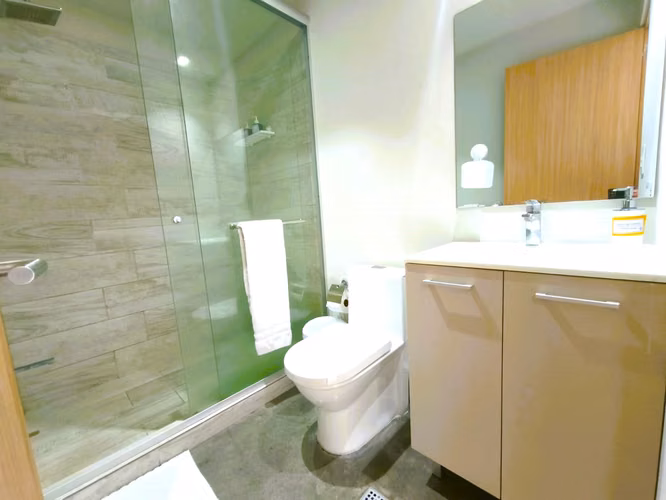 Amueblado, 1 hab, piso 22 con vista oeste, Urbn Escalante, coworking, piscina y gimnasio - Imagen 9
