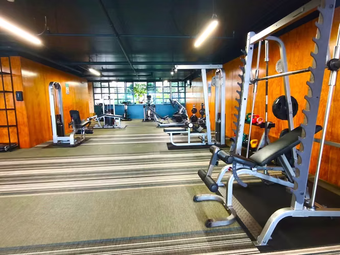 Amueblado, 1 hab, piso 22 con vista oeste, Urbn Escalante, coworking, piscina y gimnasio - Imagen 10