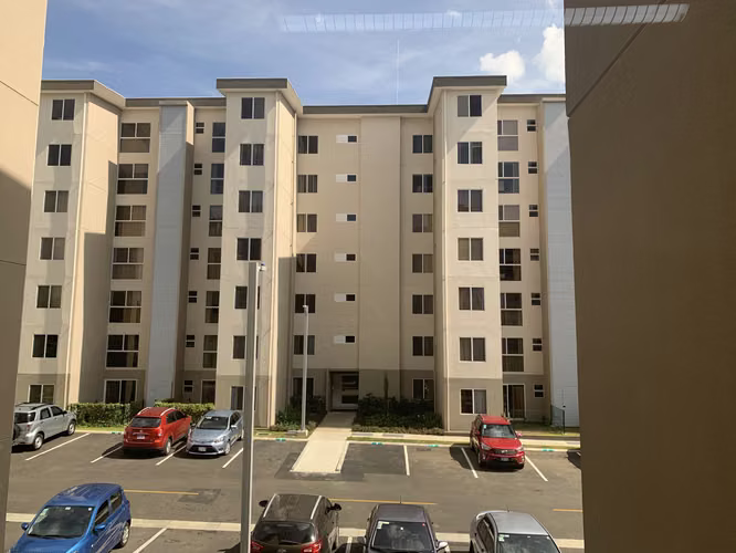 Alquilo apartamento casi nuevo. Condominio Cipreses Granadilla - Imagen 18