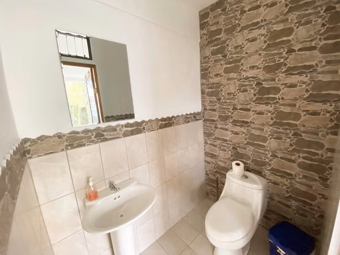 Alquiler de Casa de 5 habitaciones en Cipreses de Curridabat  - Imagen 15