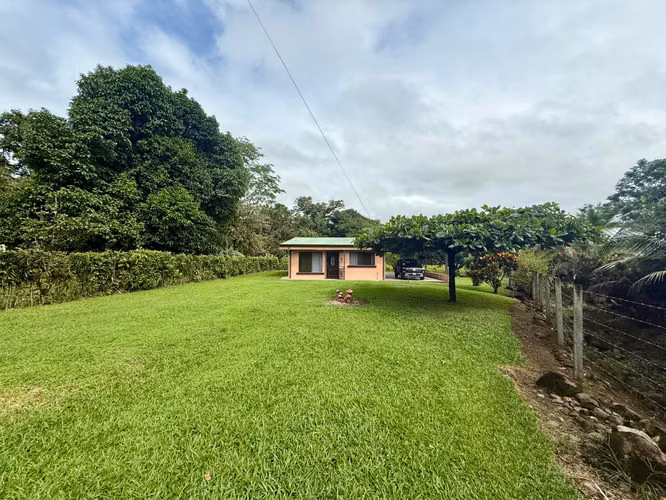 Hermosa casa con Lindo Jardín a 25 minutos de La Fortuna - Imagen 7