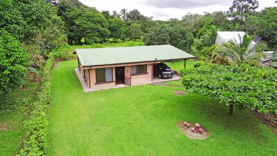 Hermosa casa con Lindo Jardín a 25 minutos de La Fortuna - Imagen 3