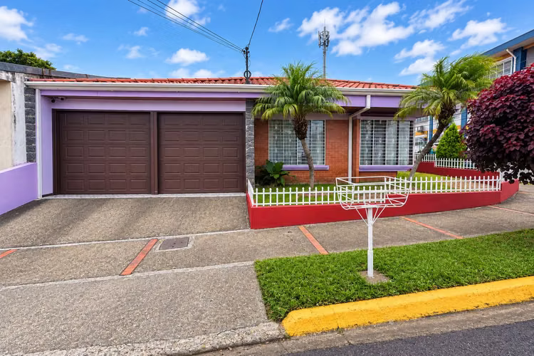 Venta Casa Suelo Mixto Montelimar, Guadalupe, San José - Imagen 2